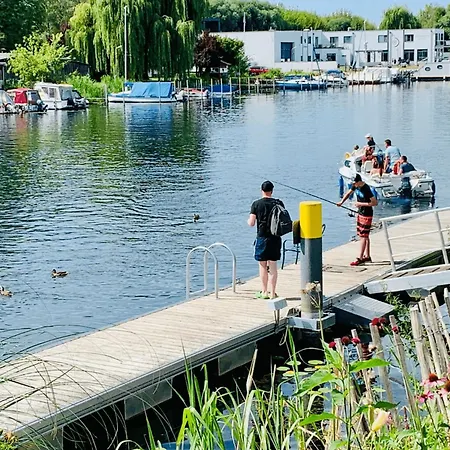 Apartment Havelblau Ferienlofts - Stilvoll Wohnen Unmittelbar An Der Havel - Zentral - Kueche - Wlan - Wallbox - Kajaks Und Fahrraeder Vor Ort Brandenburg (Brandenburg an der Havel)