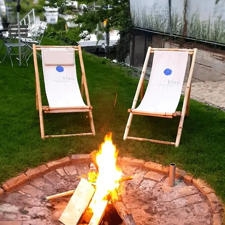 Apartment Havelblau Ferienlofts - Stilvoll Wohnen Unmittelbar An Der Havel - Zentral - Kueche - Wlan - Wallbox - Kajaks Und Fahrraeder Vor Ort *