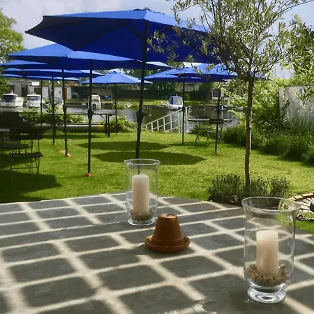 Havelblau Ferienlofts - Stilvoll Wohnen Unmittelbar An Der Havel - Zentral - Kueche - Wlan - Wallbox - Kajaks Und Fahrraeder Vor Ort Apartment
