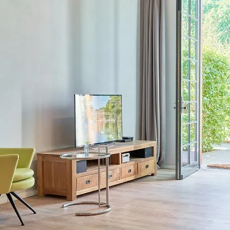 Havelblau Ferienlofts - Stilvoll Wohnen Unmittelbar An Der Havel - Zentral - Kueche - Wlan - Wallbox - Kajaks Und Fahrraeder Vor Ort Brandenburg (Brandenburg an der Havel)