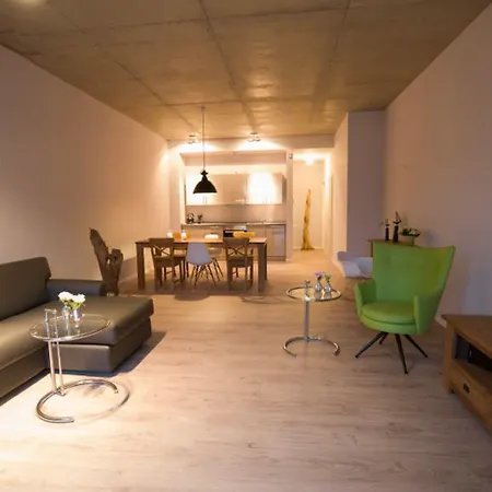Apartment Havelblau Ferienlofts - Stilvoll Wohnen Unmittelbar An Der Havel - Zentral - Kueche - Wlan - Wallbox - Kajaks Und Fahrraeder Vor Ort *