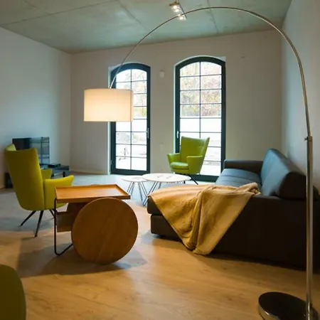 Apartment Havelblau Ferienlofts - Stilvoll Wohnen Unmittelbar An Der Havel - Zentral - Kueche - Wlan - Wallbox - Kajaks Und Fahrraeder Vor Ort *