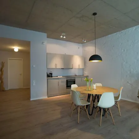 아파트 Havelblau Ferienlofts - Stilvoll Wohnen Unmittelbar An Der Havel - Zentral - Kueche - Wlan - Wallbox - Kajaks Und Fahrraeder Vor Ort *