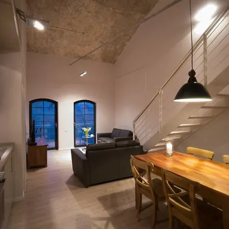Havelblau Ferienlofts - Stilvoll Wohnen Unmittelbar An Der Havel - Zentral - Kueche - Wlan - Wallbox - Kajaks Und Fahrraeder Vor Ort