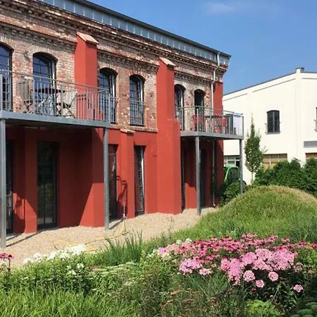 Havelblau Ferienlofts - Stilvoll Wohnen Unmittelbar An Der Havel - Zentral - Kueche - Wlan - Wallbox - Kajaks Und Fahrraeder Vor Ort
