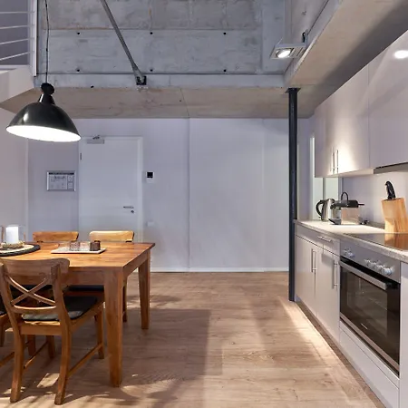 Havelblau Ferienlofts - Stilvoll Wohnen Unmittelbar An Der Havel - Zentral - Kueche - Wlan - Wallbox - Kajaks Und Fahrraeder Vor Ort * Brandenburg (Brandenburg an der Havel)
