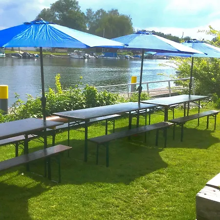 Apartment Havelblau Ferienlofts - Stilvoll Wohnen Unmittelbar An Der Havel - Zentral - Kueche - Wlan - Wallbox - Kajaks Und Fahrraeder Vor Ort *