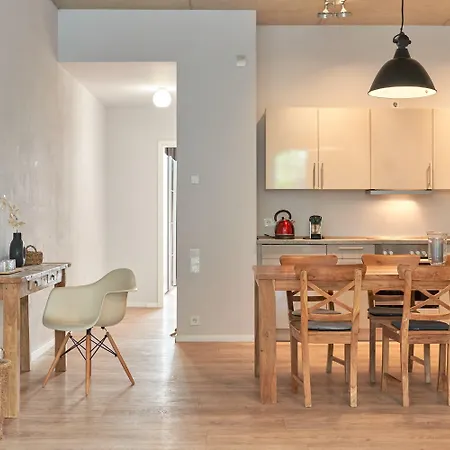 Havelblau Ferienlofts - Stilvoll Wohnen Unmittelbar An Der Havel - Zentral - Kueche - Wlan - Wallbox - Kajaks Und Fahrraeder Vor Ort Apartment *