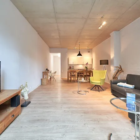 Havelblau Ferienlofts - Stilvoll Wohnen Unmittelbar An Der Havel - Zentral - Kueche - Wlan - Wallbox - Kajaks Und Fahrraeder Vor Ort Brandenburg (Brandenburg an der Havel)